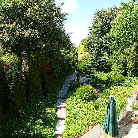 Solrosen I Simrishamn - Oesterlen Exterior photo